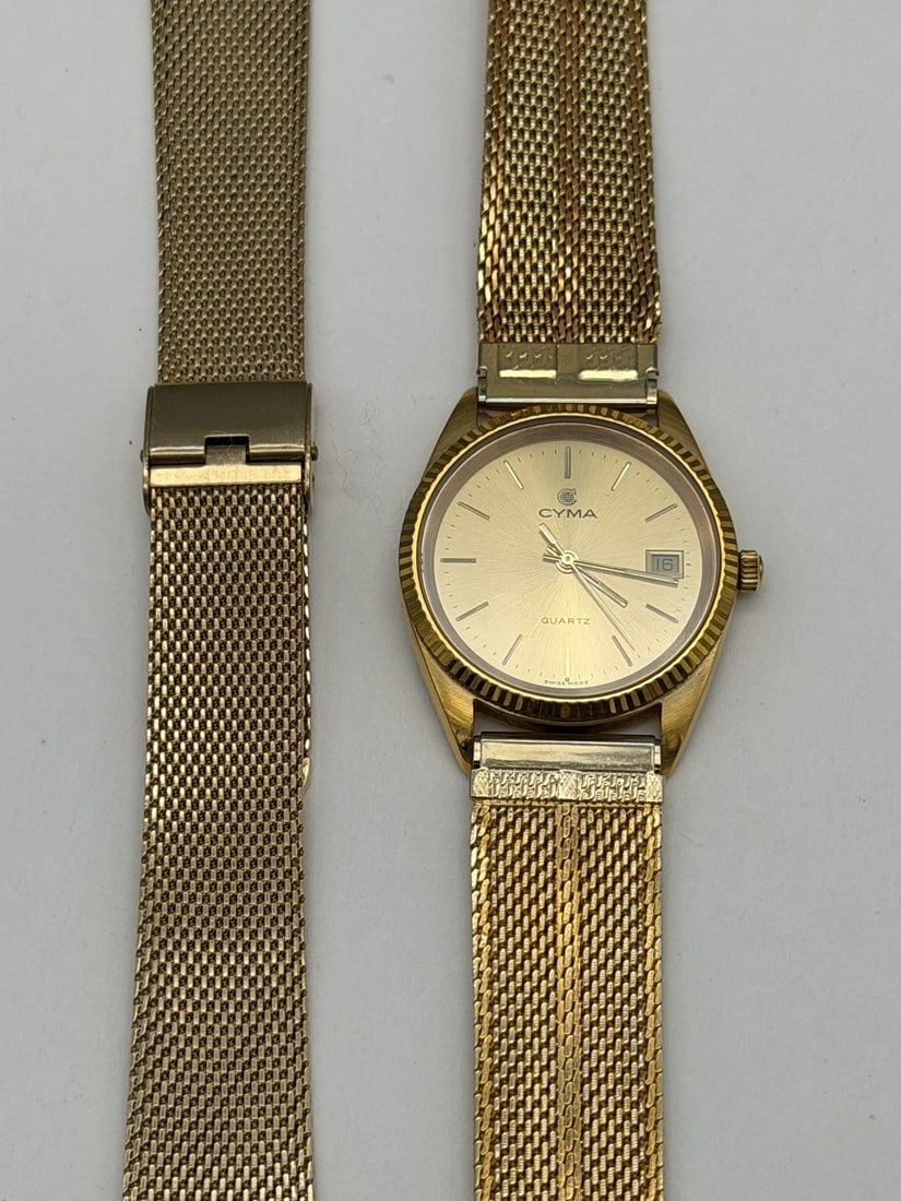 Cyma Rare Men's Wrist Watch: Cyma Rare Men's Wrist Watch: Comes with Mesh band and a spare.