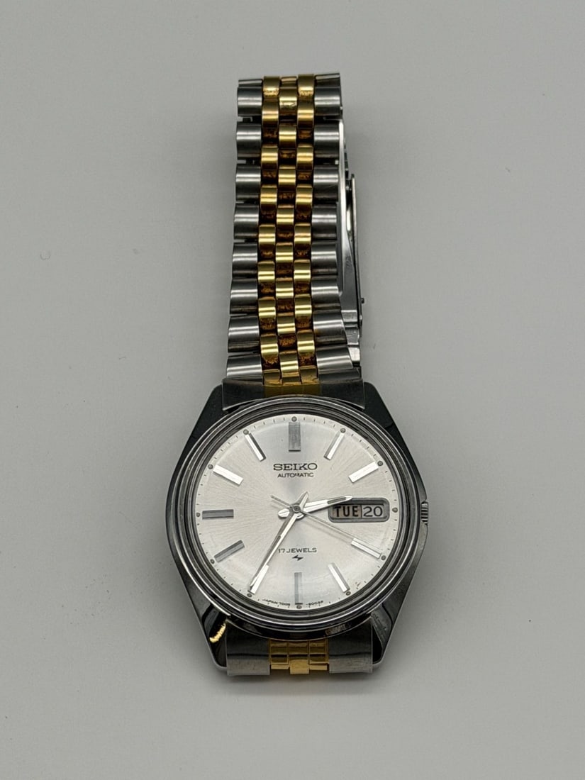 Seiko 1980's 7006 Day Date Stainless Steel Wrist Watch (1 of 3)