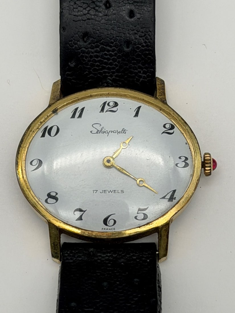 Schiaparelli World Wide Watch France 17 Jewel Wrist Watch: Schiaparelli World Wide Watch France 17 Jewel Wrist Watch: Rare watch with oval face, crystal stem.
