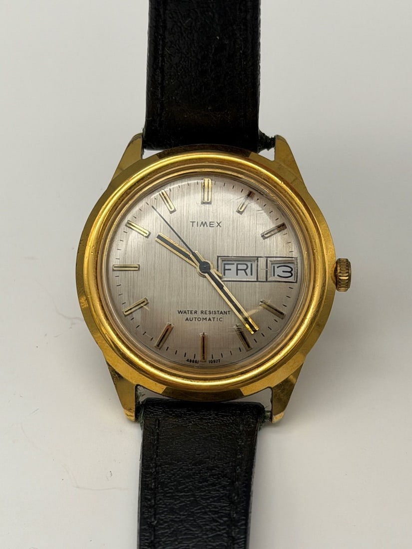 1975 Timex Automatic Day Date Gold Plated Wrist Watch: 1975 Timex Automatic Day Date Gold Plated Wrist Watch: