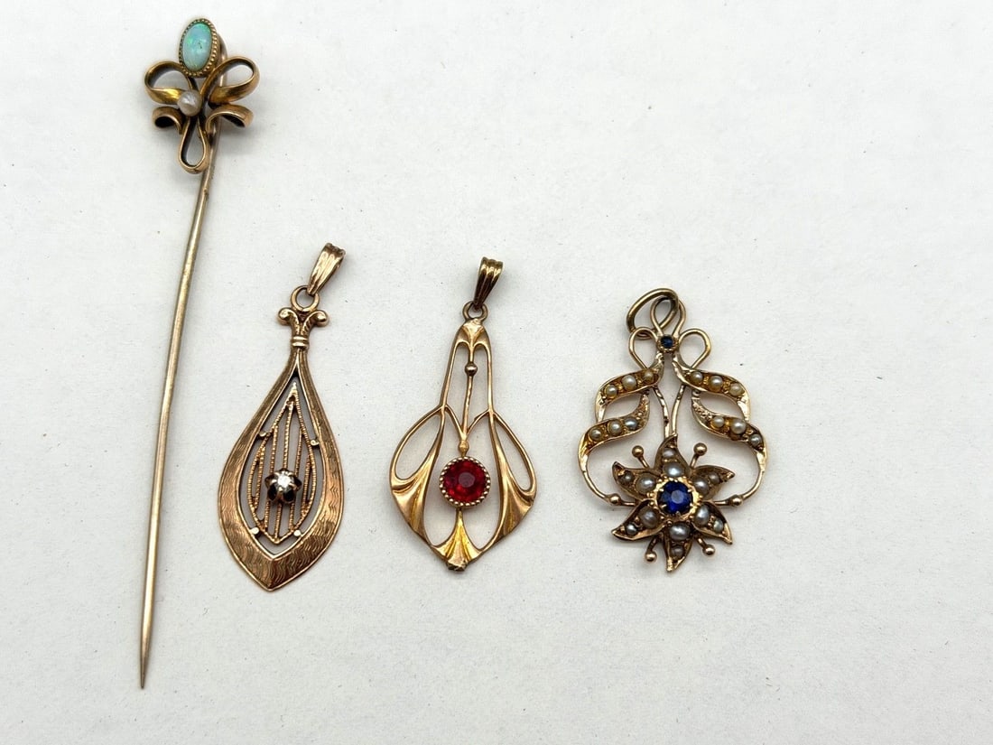 Group of 10k Gold Jewelry (1 of 5)