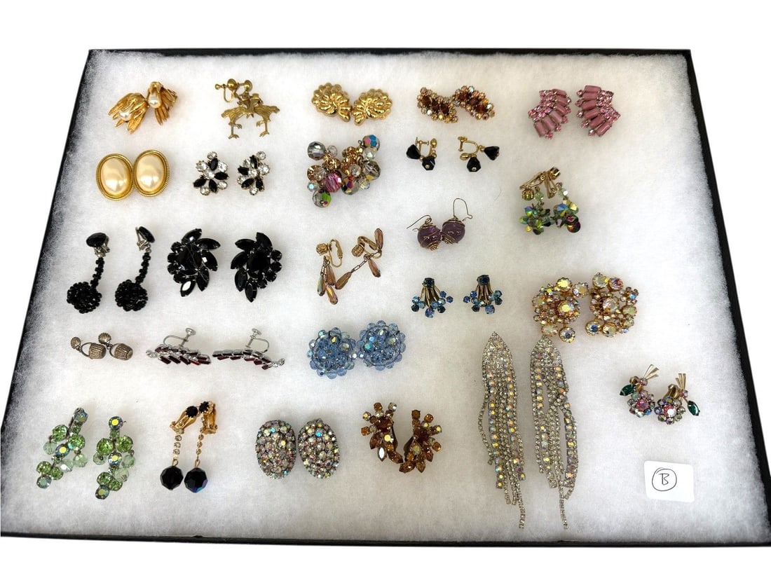 (25) Pairs of Aurora Borealis Vintage Earrings: (25) Pairs of Aurora Borealis Vintage Earrings (Tray B)