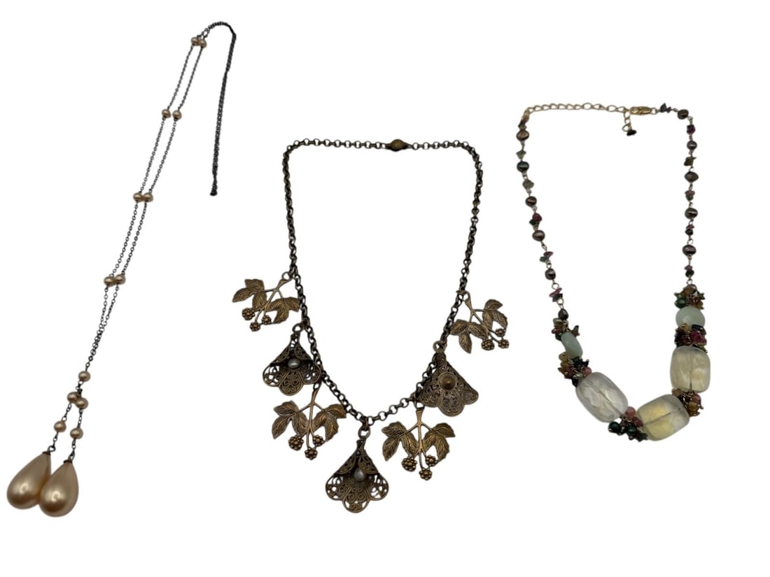(3) Vintage Costume Jewelry Necklaces (1 of 4)