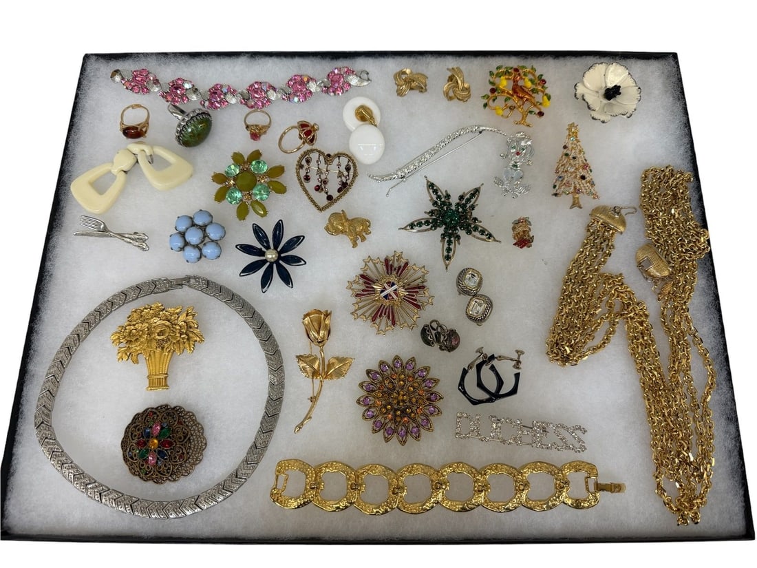 Group of Costume Jewelry Some Signed (1 of 8)