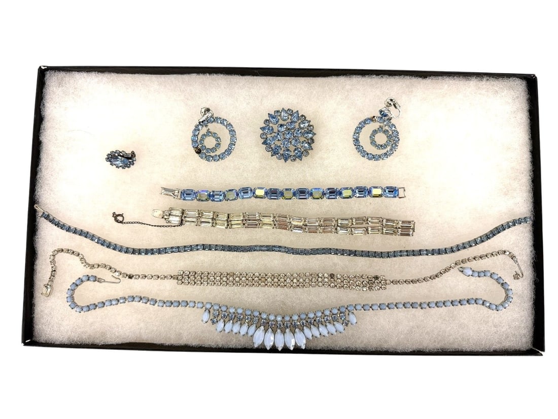 Group of Vintage Weiss Costume Jewelry: Group of Vintage Weiss Costume Jewelry: Includes (3) necklaces, (2) bracelets, (2) brooches, (1) pair earrings missing 2 stones.