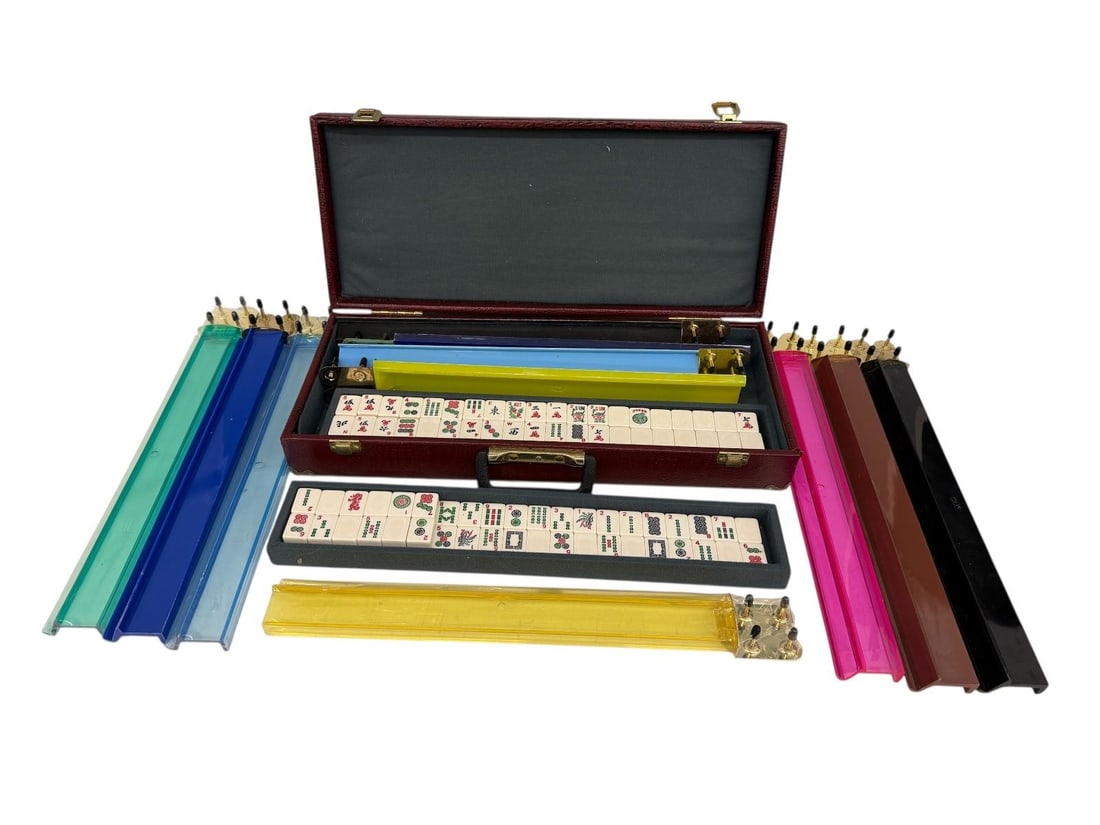 Mahjong Set With Extra Holders in Case (1 of 2)
