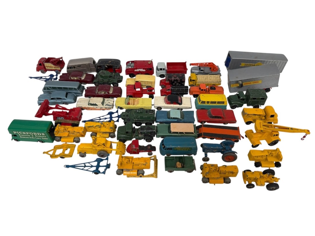(49) Lesney Matchbox Early Die Cast Cars (1 of 5)