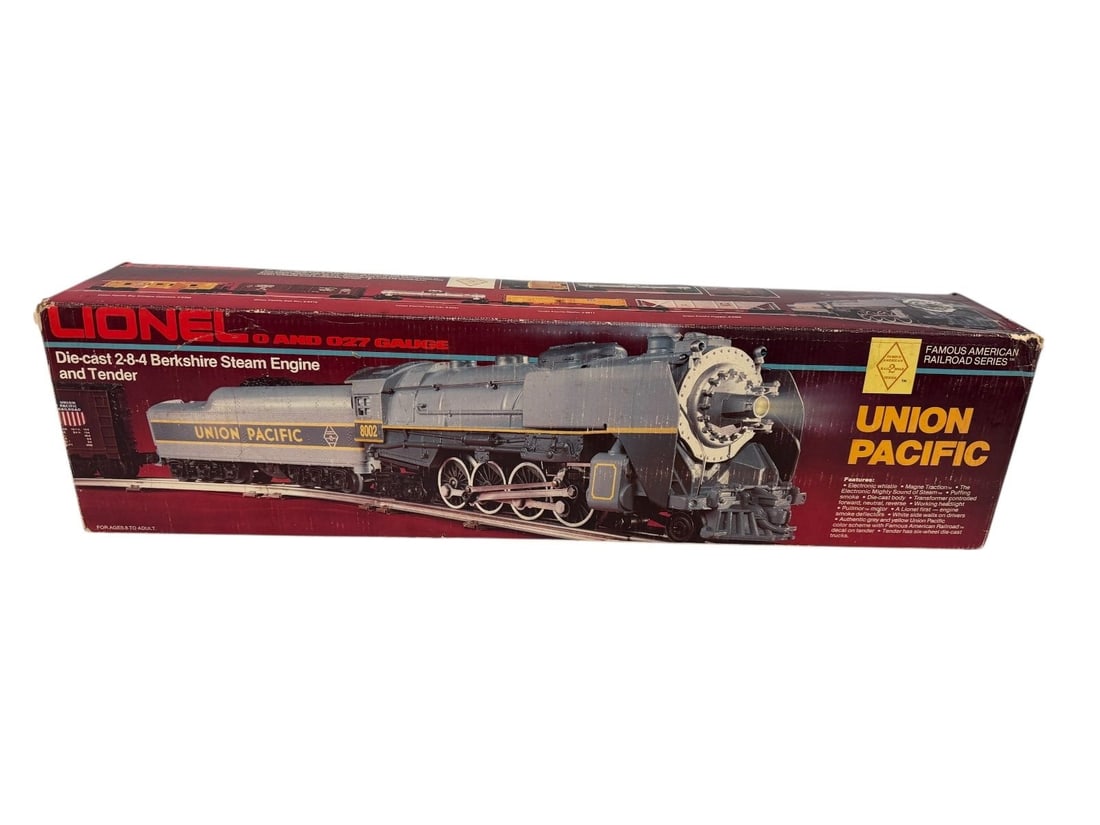 Lionel Train Union Pacific 2-8-4 Berkshire Steam Engine and Tender Original Box (1 of 4)