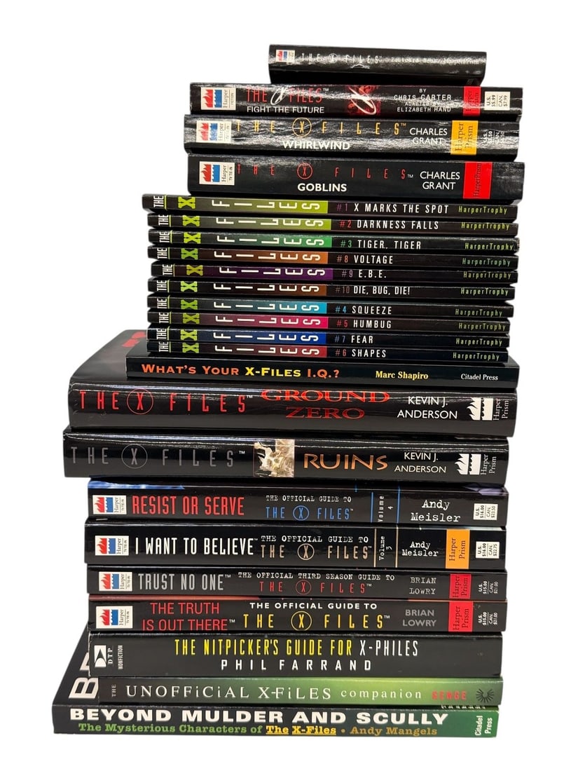 The X-Files Hardcover and Paperback Books: The X-Files Hardcover and Paperback Books: 24 in all.