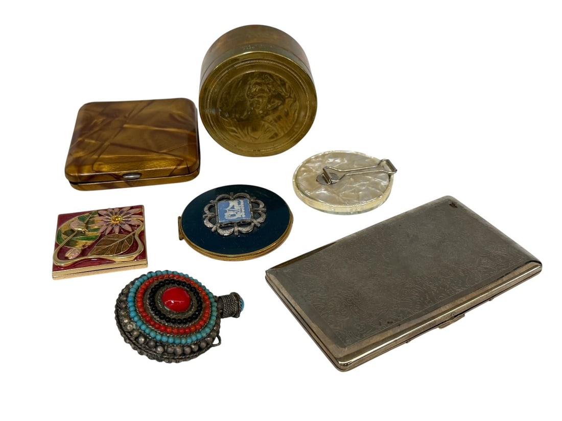 Group of Compacts and Dresser Items (1 of 7)