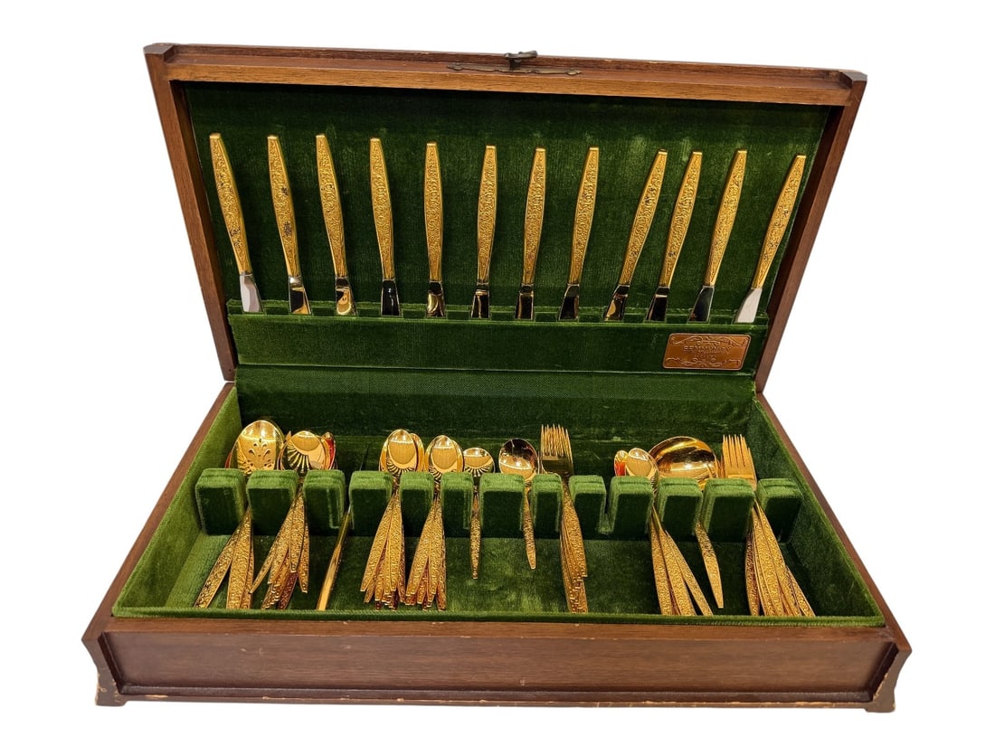 Oneida Gold Electroplated Flatware Golden Spring Garden: Oneida Gold Electroplated Flatware Golden Spring Garden: 87 pieces. 12 of the following; small forks, dinner forks, soup spoons, knives. 24 teaspoons, 8 iced tea spoons, 1 cake server, serving fork