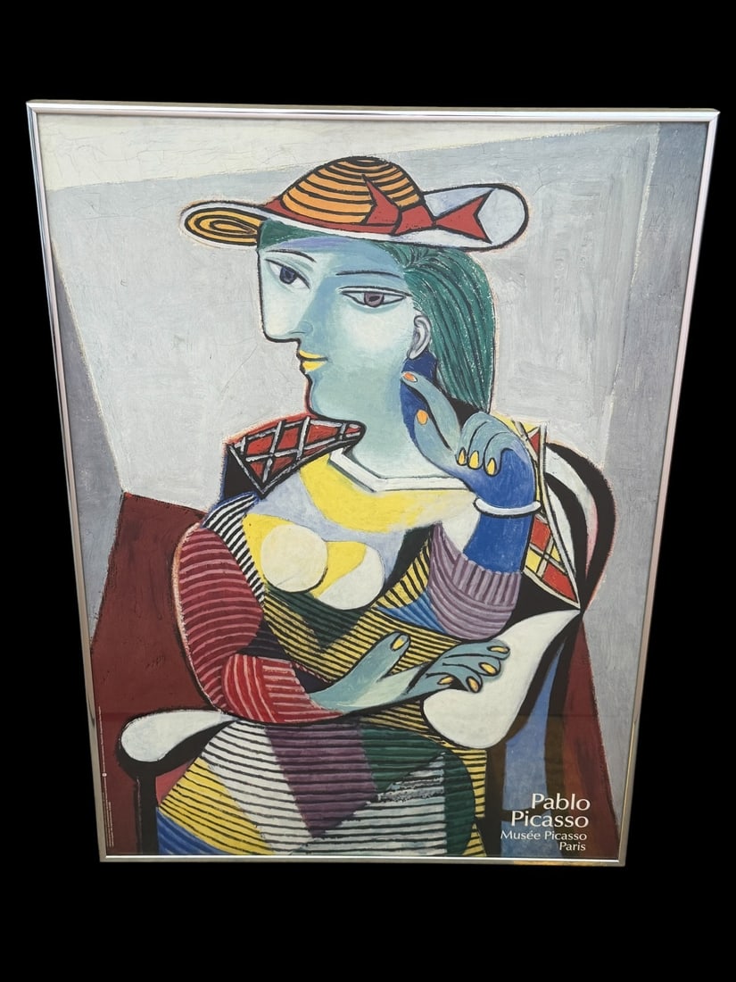 After Pablo Picasso Poster Print "Portrait of Marie-Therese Walter" Picasso Paris Museum: After Pablo Picasso Poster Print "Portrait of Marie-Therese Walter" Picasso Paris Museum: Measuring 20" x 27.75" from 1990.