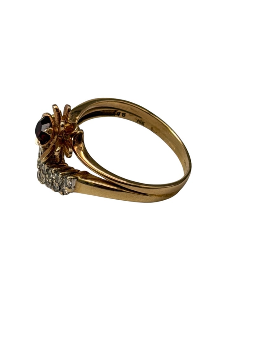 14k Gold Ring with Ruby and Diamonds - 3
