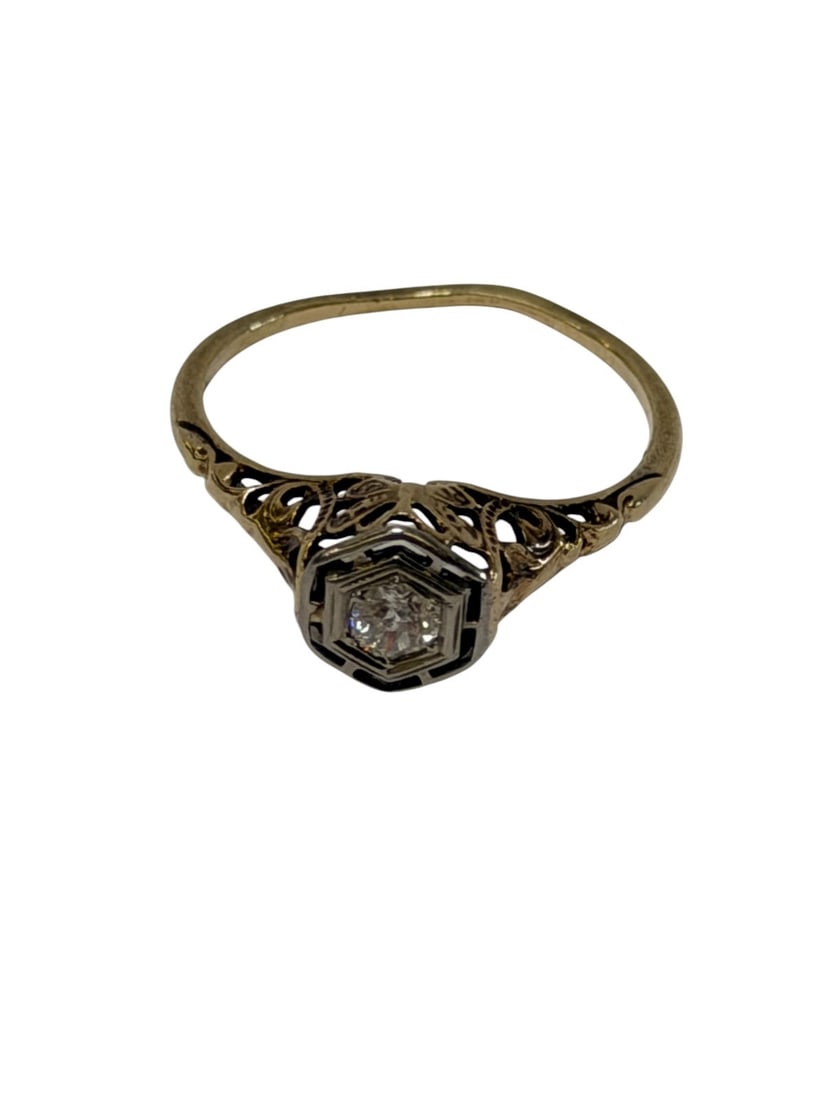 10k Gold Art Deco Diamond Ring: 10k Gold Art Deco Diamond Ring: Size 6.75, 1/4 carat solitaire, weight is 1.7 grams.