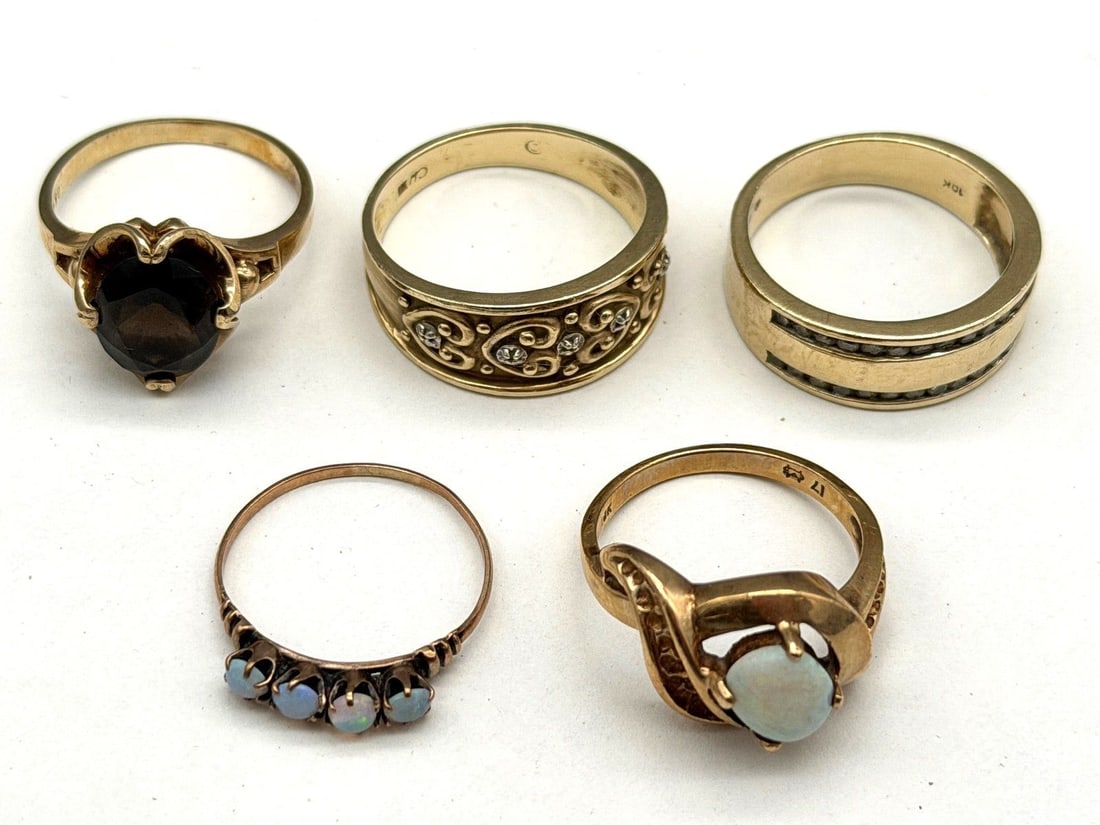 (5) 10k Gold Rings With and Without Gemstones (1 of 6)