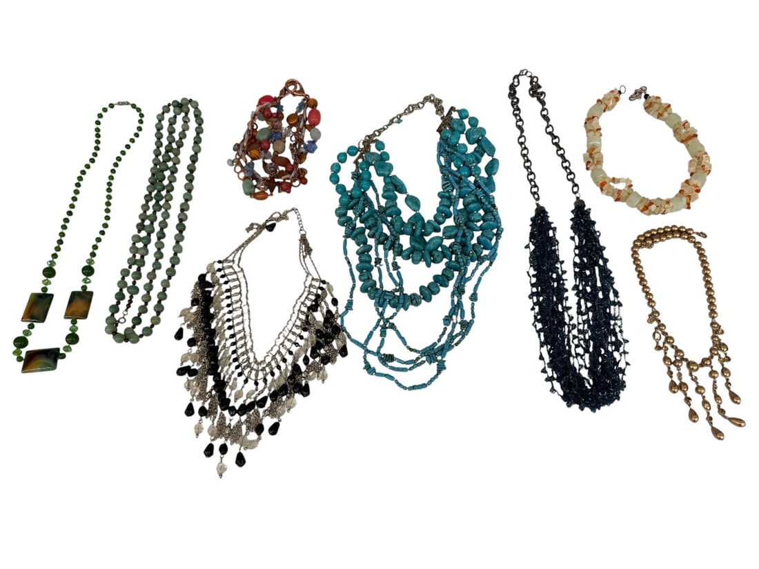 (8) Chunky Costume Jewelry Statement Necklaces (1 of 7)