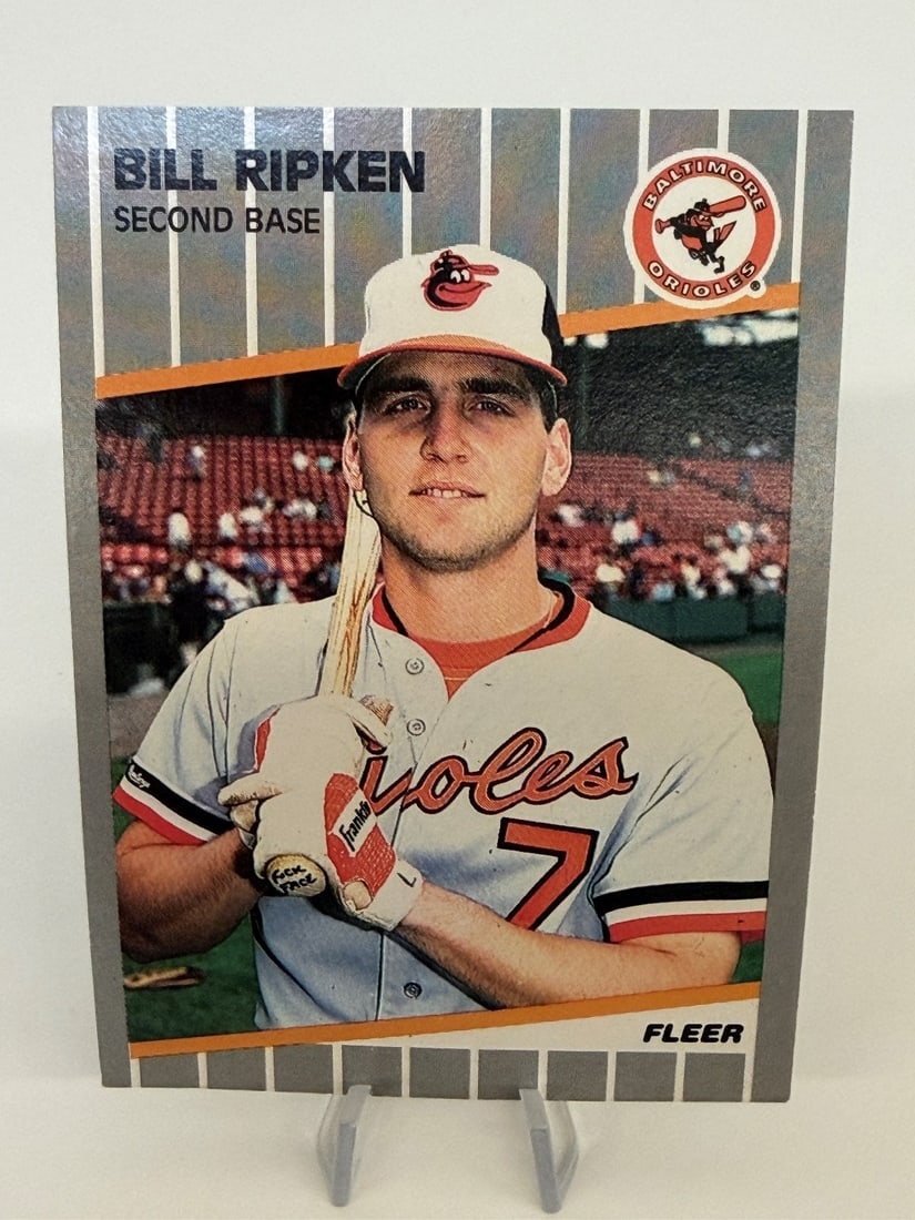 1989 Fleer Billy Ripken Error Card #616 (1 of 11)