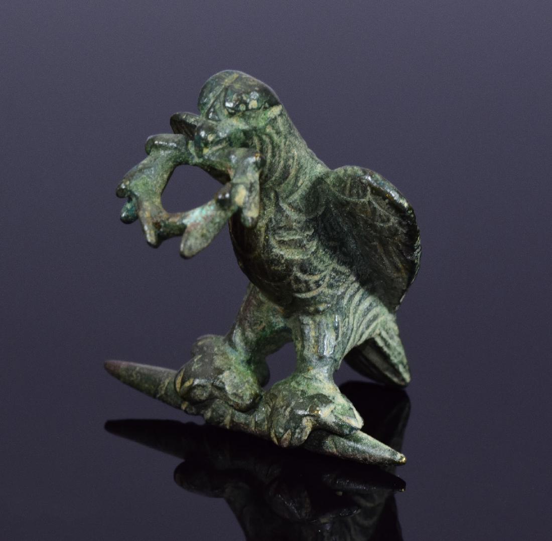 ROMAN BRONZE LEGIONARY EAGLE ON THUNDERBOLT FIGURINE (1 of 5)