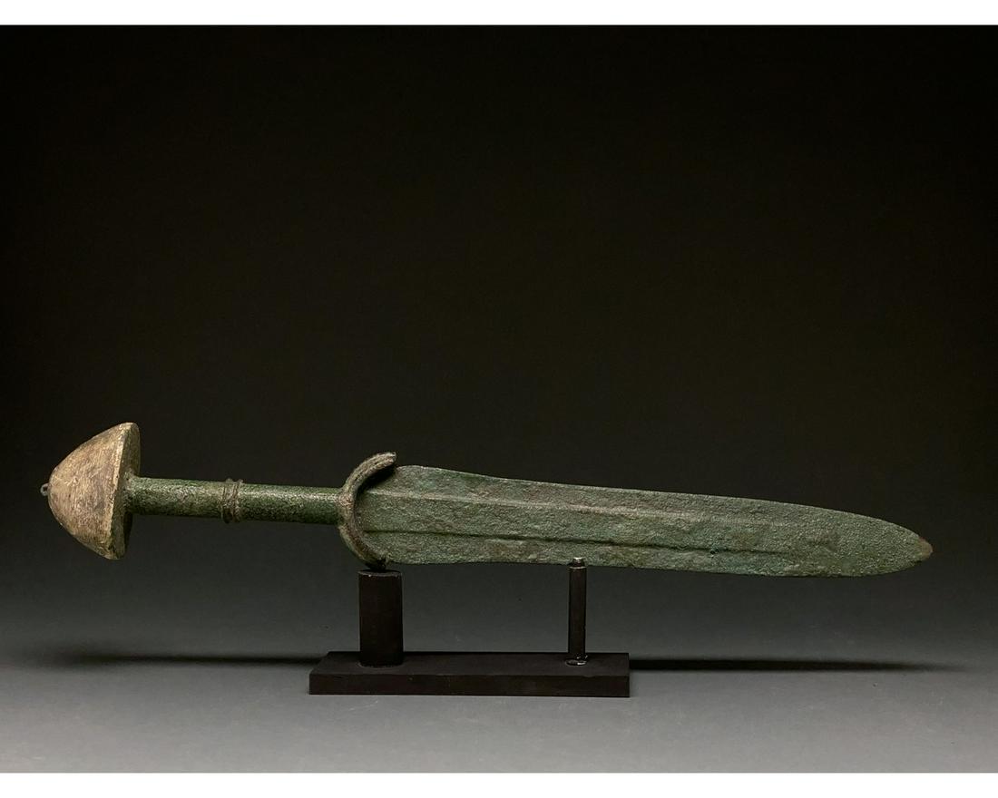 MAGNIFICENT ANCIENT BRONZE SWORD WITH STONE POMEL Oct 04, 2020 Pax