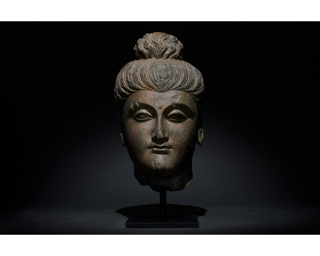 BEAUTIFUL GANDHARA SCHIST STONE HEAD OF BUDDHA (1 of 9)