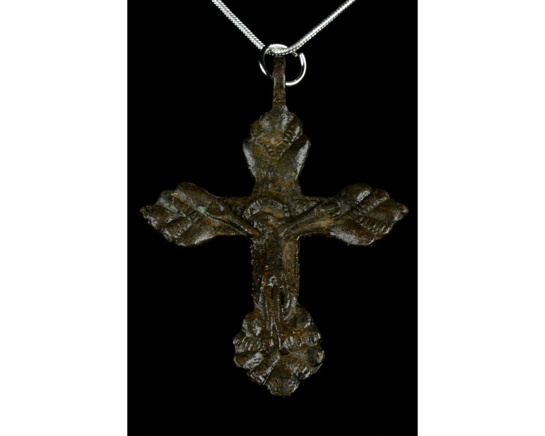 MEDIEVAL BRONZE CROSS PENDANT (1 of 8)