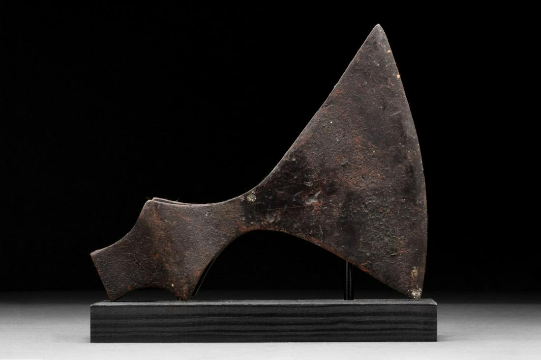 MEDIEVAL VIKING AGE IRON AXE HEAD (1 of 3)