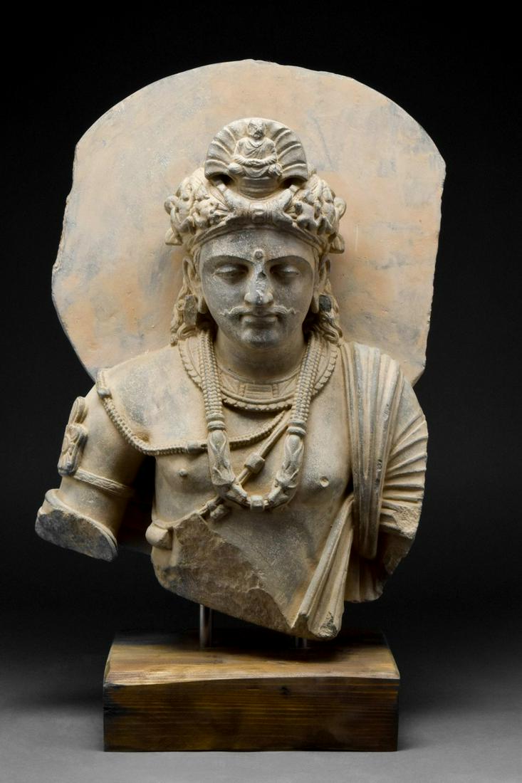 GANDHARAN TORSO OF BODHISATTVA SHAKYAMUNI (1 of 6)