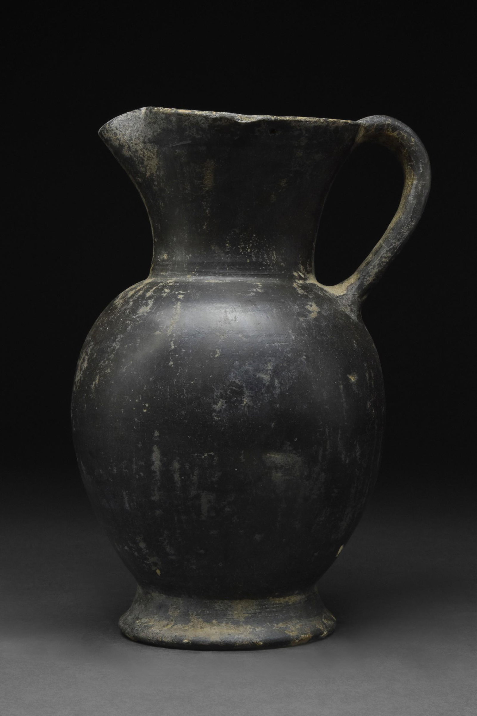 ETRUSCAN POTTERY BUCCHERO WARE OINOCHOE (1 of 4)
