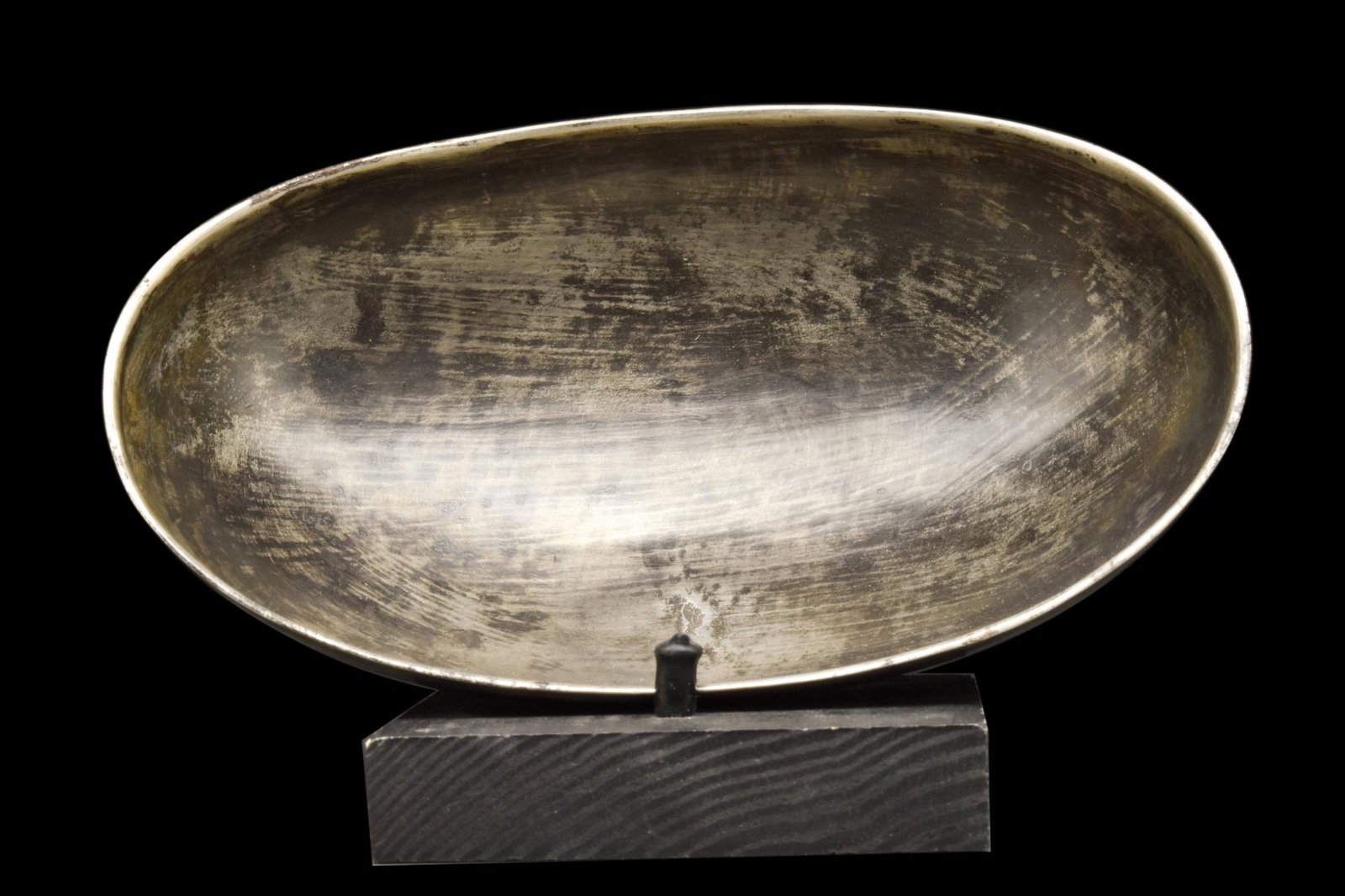 SASANIAN SILVER BOAT-SHAPED BOWL (1 of 4)