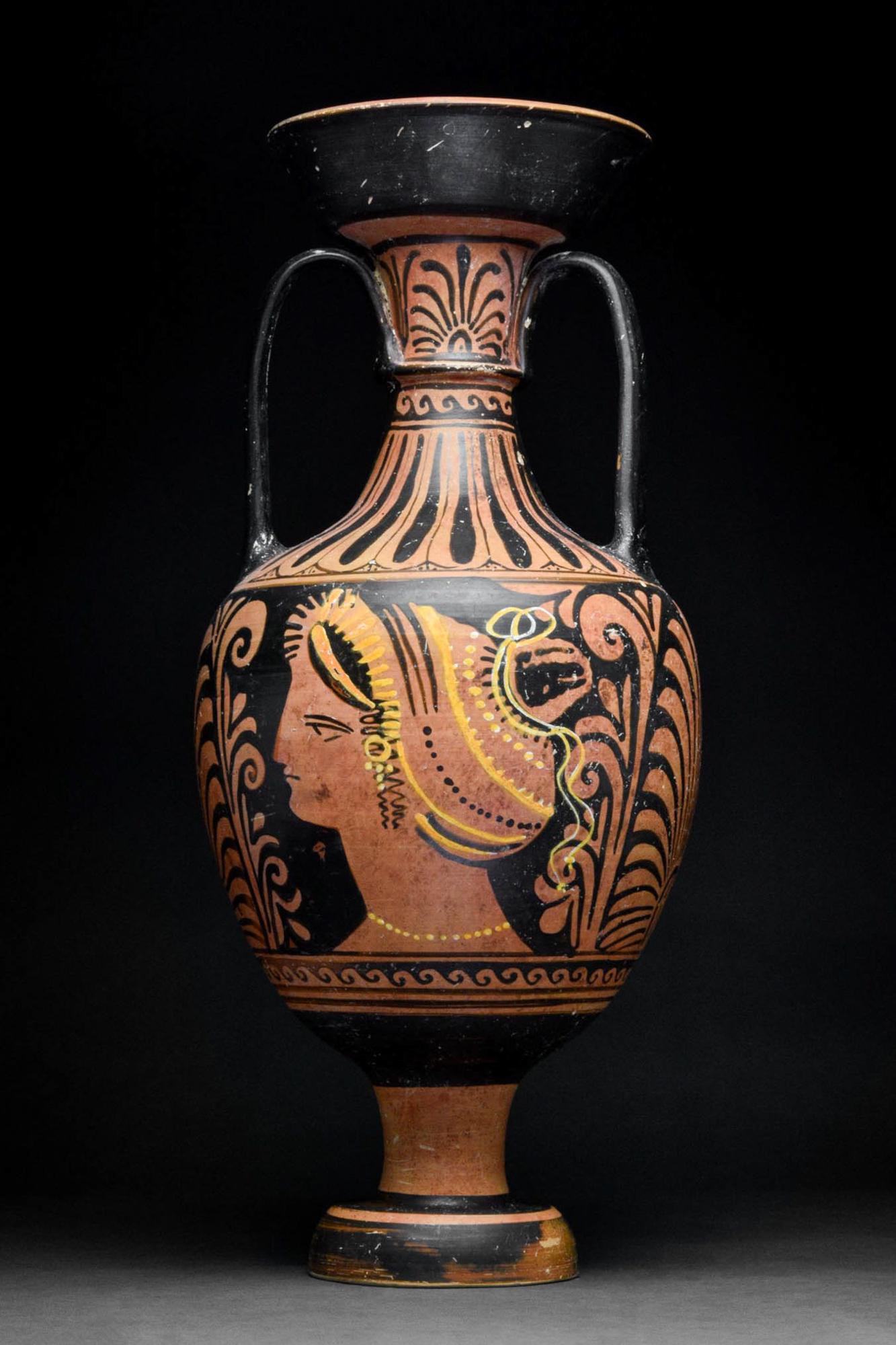 GREEK APULIAN RED-FIGURED AMPHORA - TL TESTED (1 of 7)