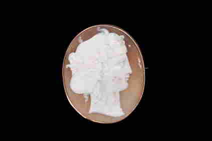 NEOCLASSICAL GOLD BROOCH WITH APOLLO CAMEO (1 of 3)
