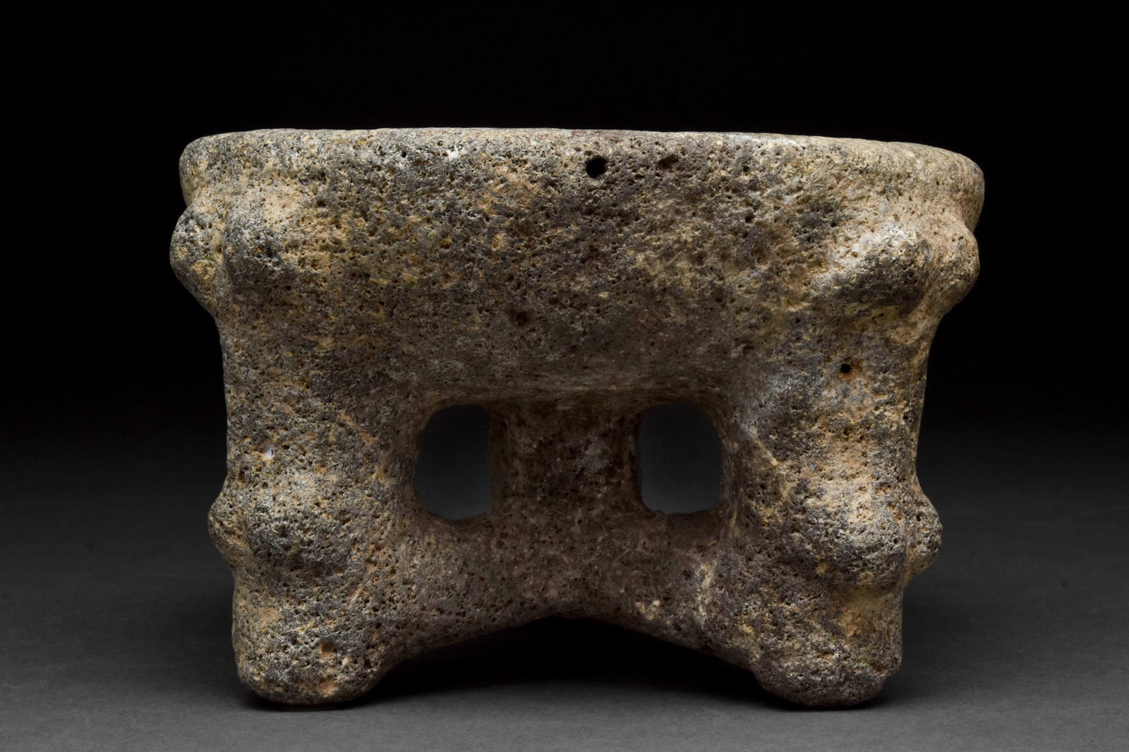 RARE EARLY BRONZE AGE TRANS-JORDAN BASALT VESSEL (1 of 3)