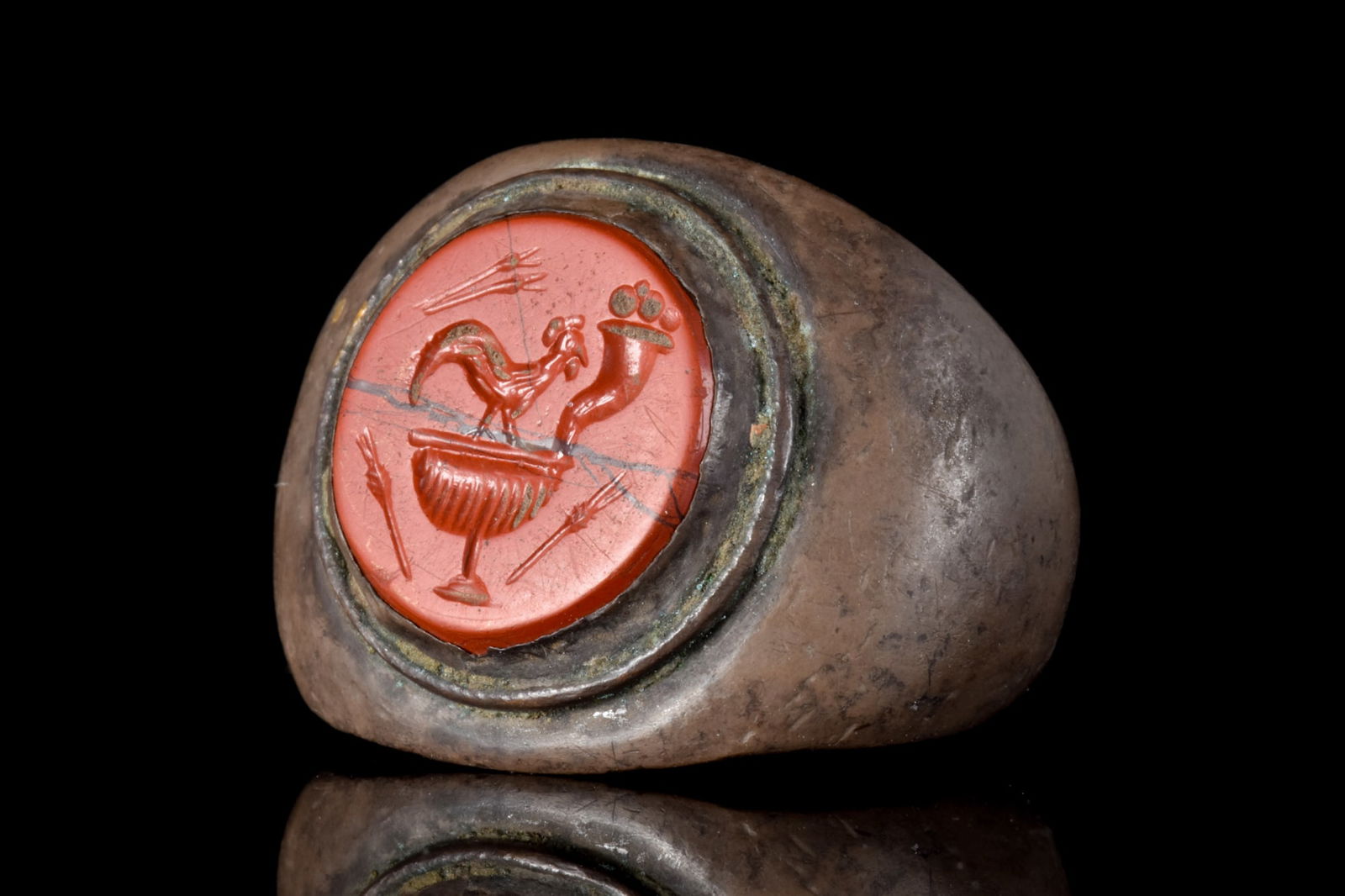 MASSIVE ROMAN SILVER INTAGLIO RING WITH BIRD, CORNUCOPIA AND CHALICE (1 of 5)