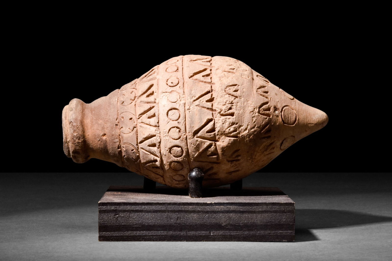 BYZANTINE POTTERY "GREEK FIRE" GRENADE (1 of 4)