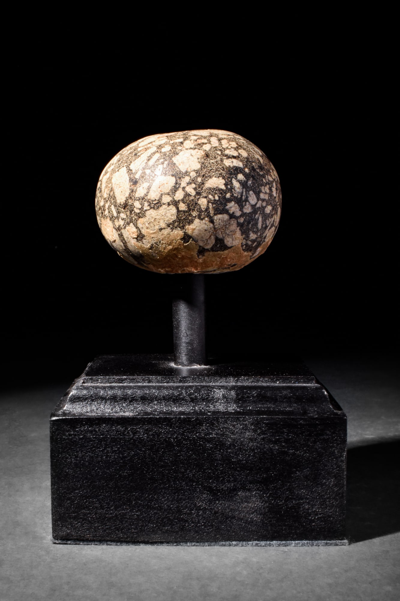 SUMERIAN SPECKLED HARDSTONE MACE HEAD (1 of 2)