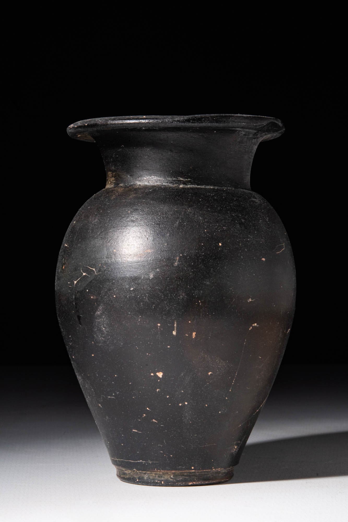GREEK BLACK-GLAZE JUG WITH HANDLE (1 of 5)