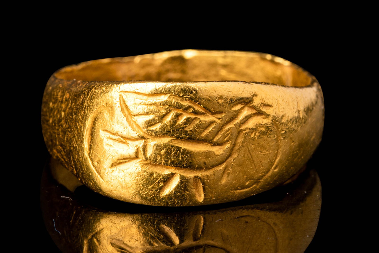 BYZANTINE GOLD RING WITH DOVE (1 of 5)