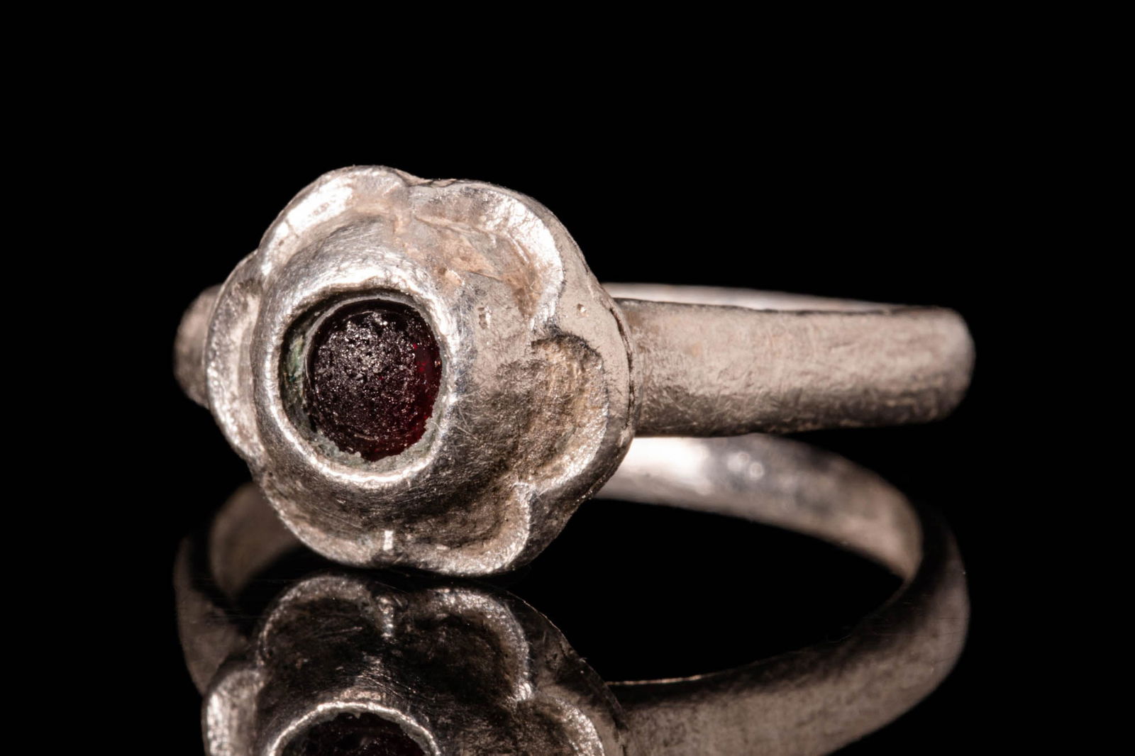 WESTERN EUROPEAN MEDIEVAL SILVER RING WITH RED GLASS CABOCHON (1 of 4)