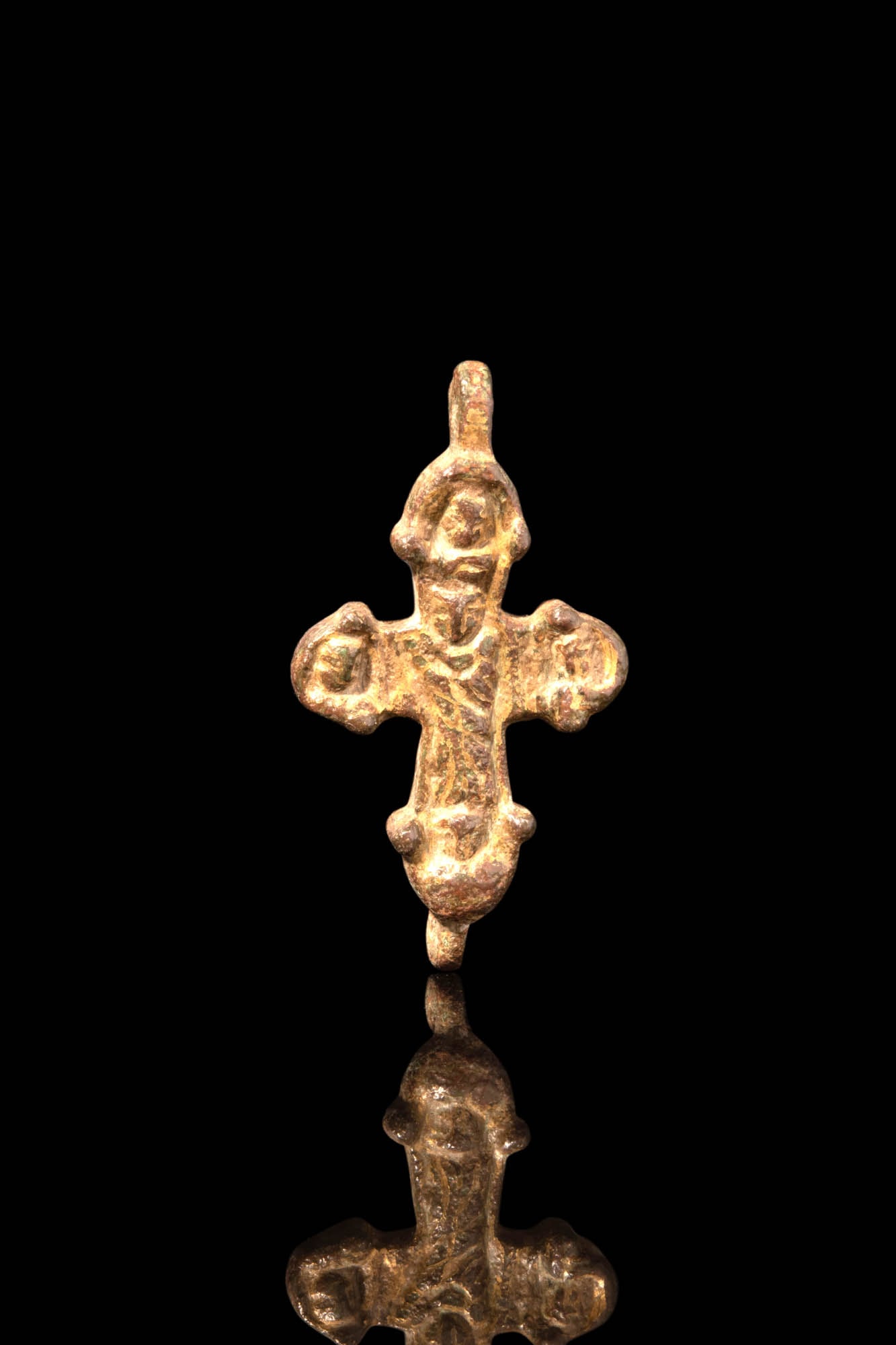 BYZANTINE BRONZE CROSS PENDANT DECORATED WITH CRUCIFIX (1 of 3)