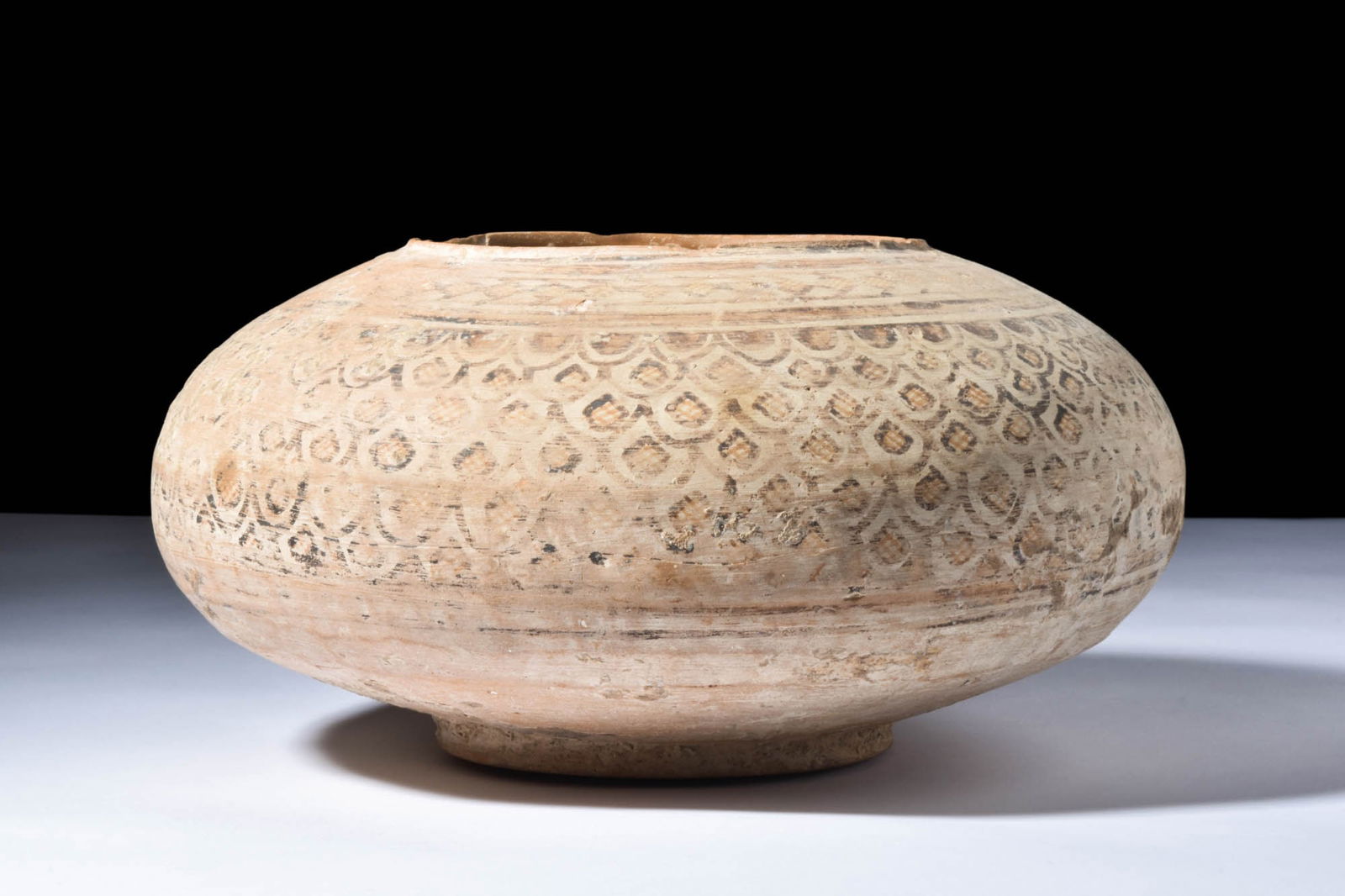 INDUS VALLEY TERRACOTTA VESSEL (1 of 3)
