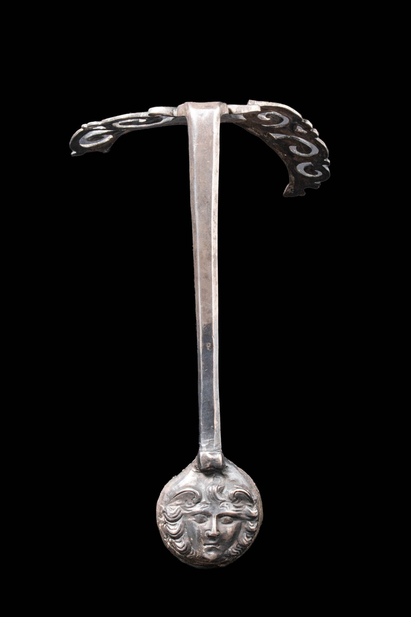 HELLENISTIC SILVER HANDLE WITH A GORGON HEAD (1 of 9)