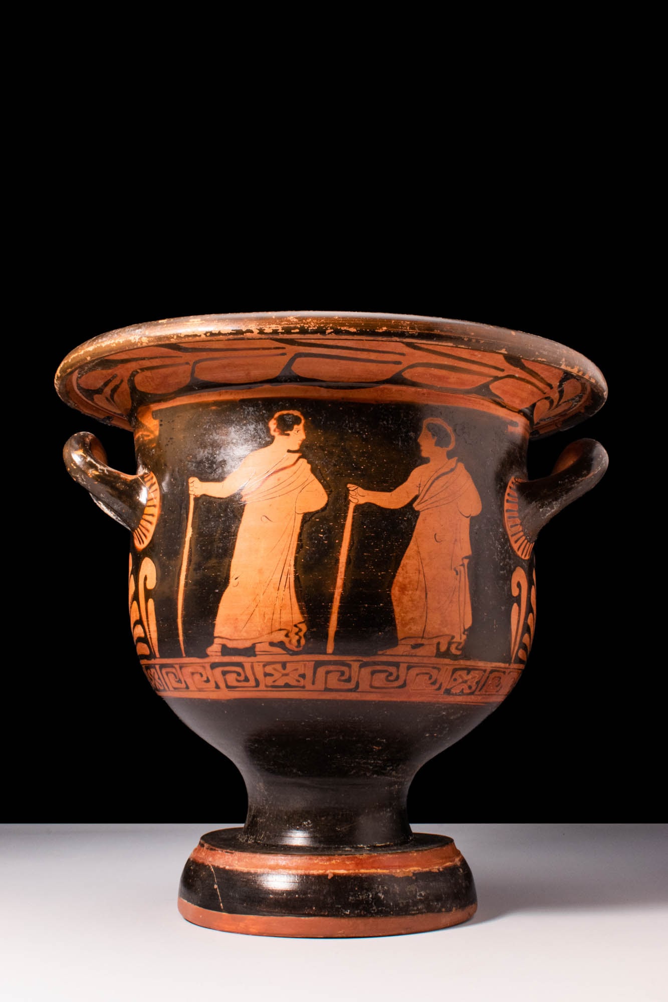 APULIAN RED FIGURE BELL KRATER DEPICTING AN OFFERING SCENE (1 of 4)