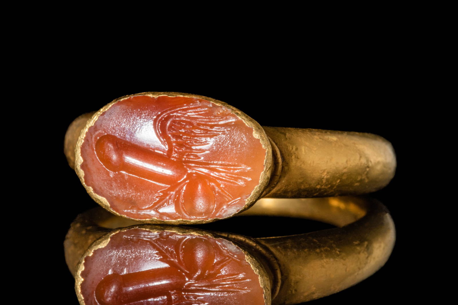 ROMAN INTAGLIO RING WITH WINGED PHALLUS (1 of 5)