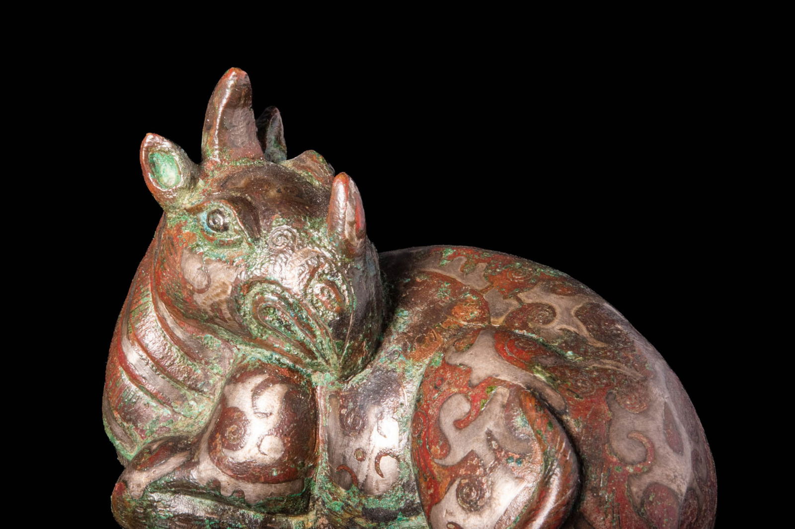 HAN DYNASTY SILVER INLAID FIGURINE OF A DRAGON (1 of 5)