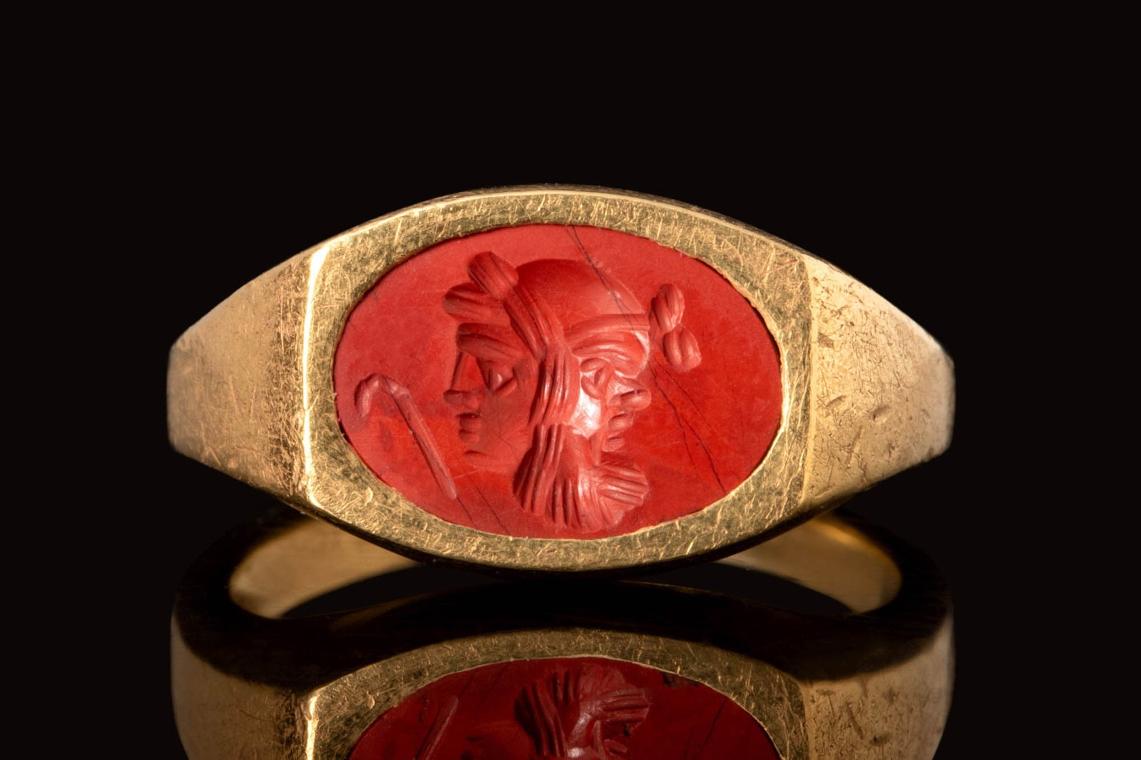 ROMAN RED JASPER INTAGLIO DEPICTING JANUS IN GOLD RING (1 of 5)
