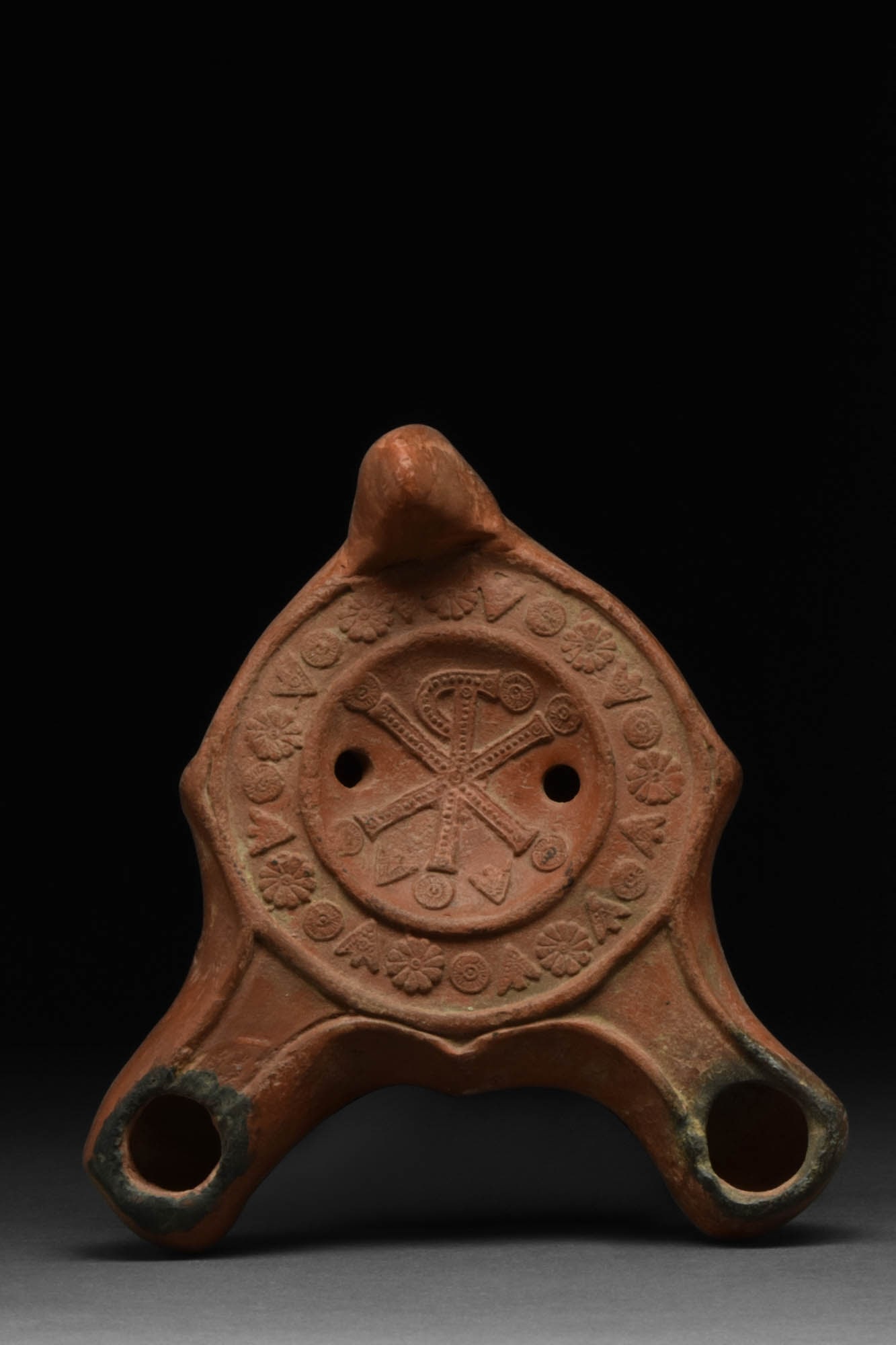 ROMAN RED WARE DOUBLE SPOUTED OIL LAMP WITH CHI-RHO (1 of 5)