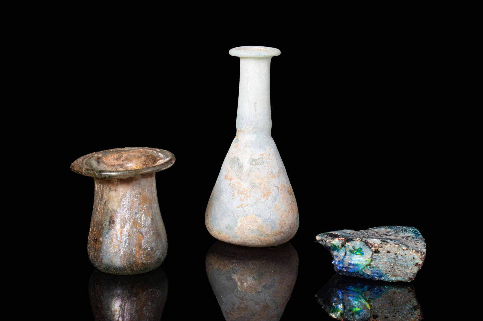 A GROUP OF ROMAN GLASS UNGUENTARIA (1 of 2)