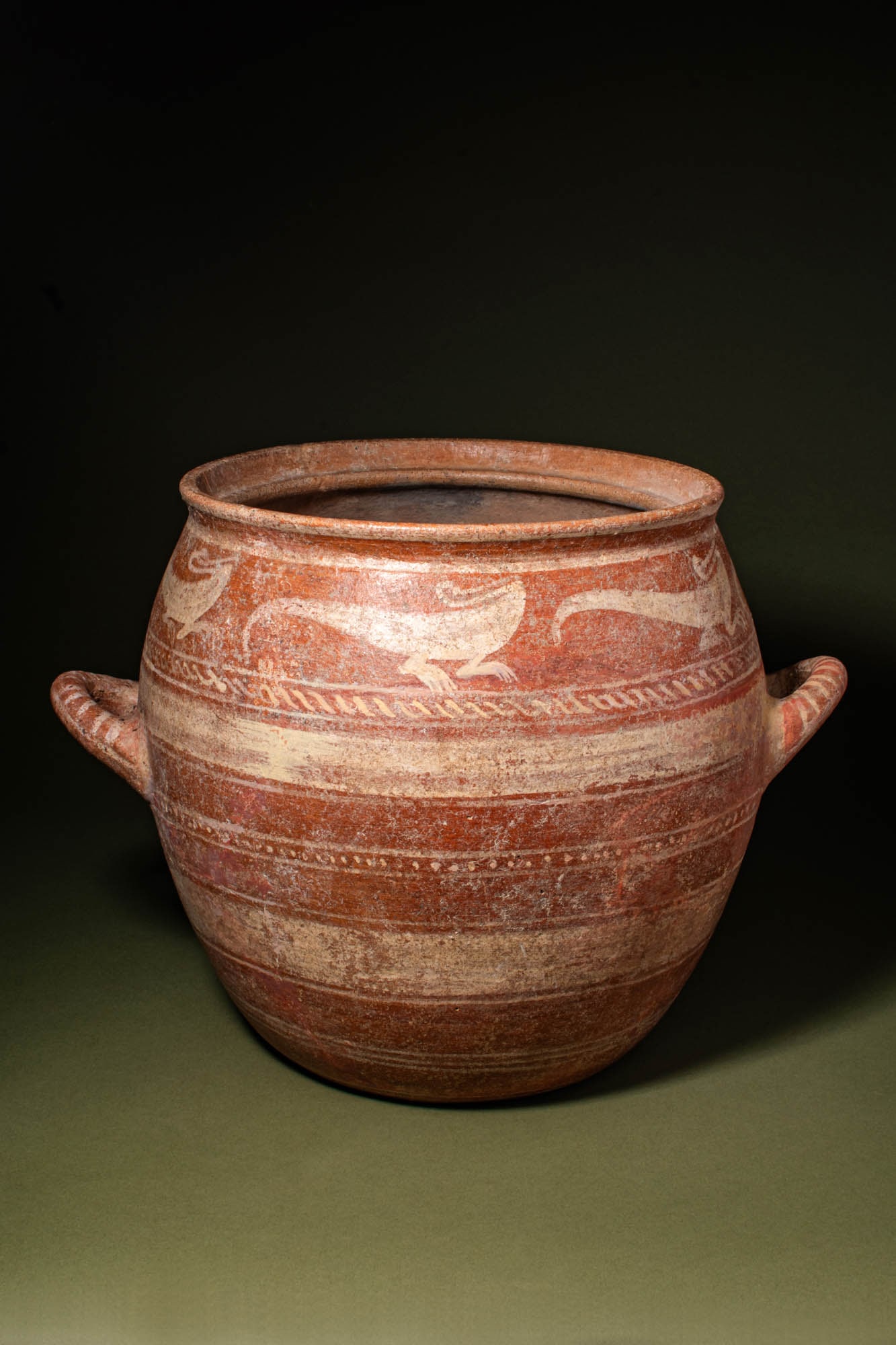 ETRUSCAN STAMNOS WHITE ON RED (1 of 8)