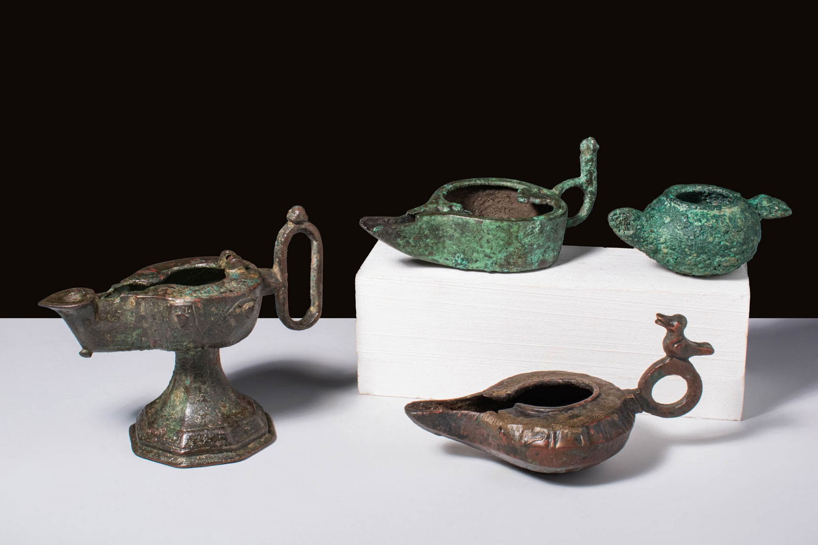 COLLECTION OF SELJUK/BYZANTINE BRONZE OIL LAMPS (1 of 4)