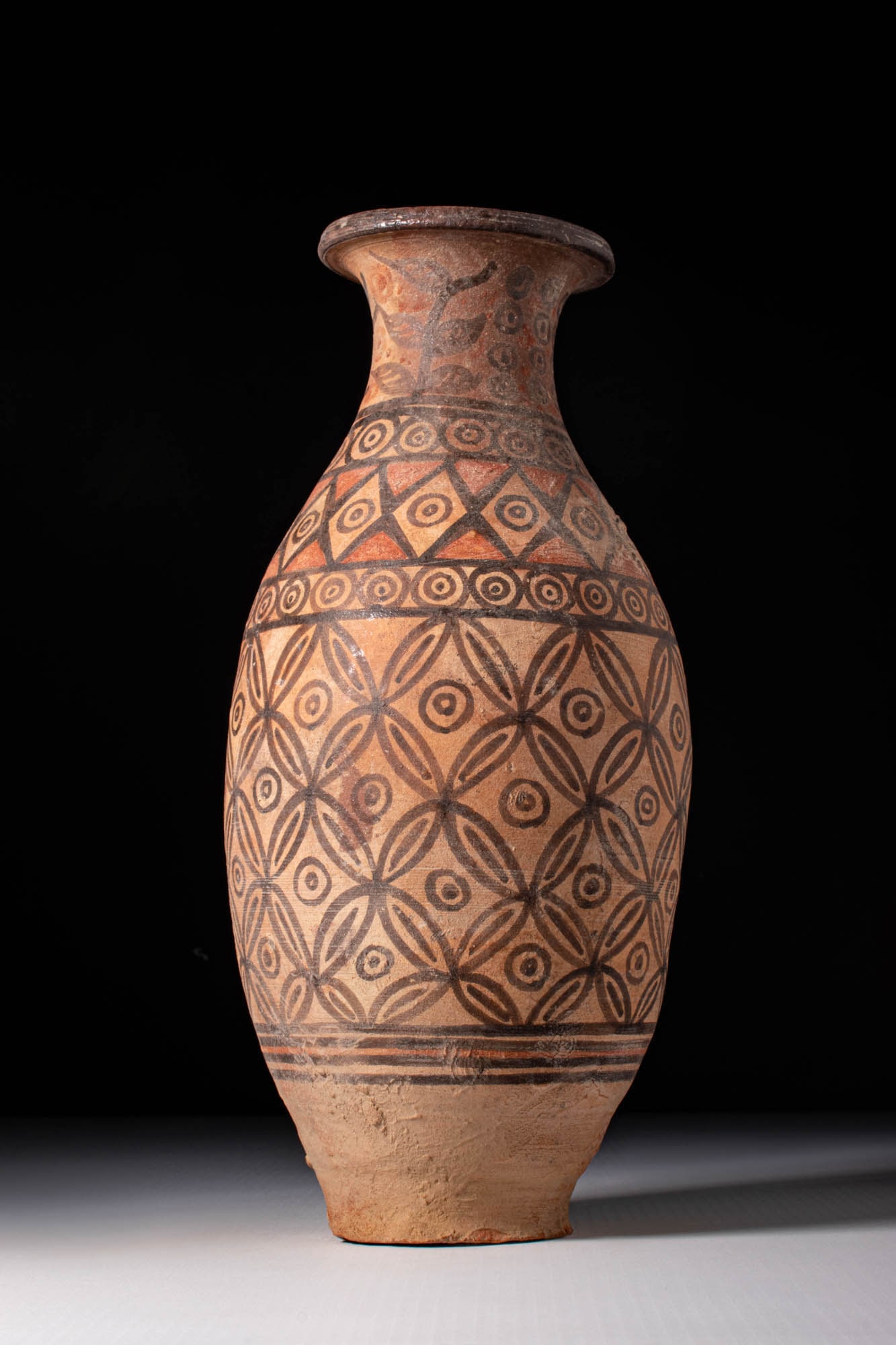 LARGE INDUS VALLEY HARAPPA PAINTED JAR (1 of 3)